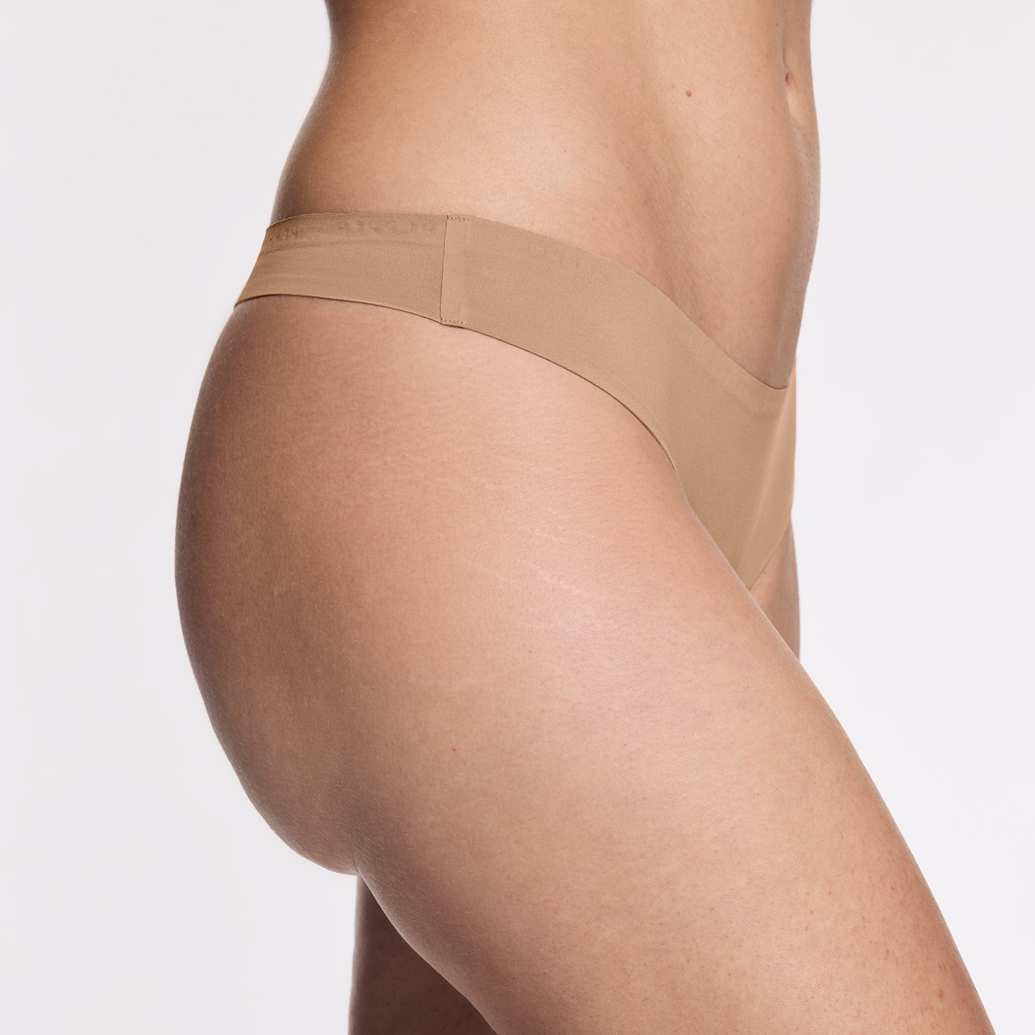 Under Simply Smooth No Show Thong Fawn