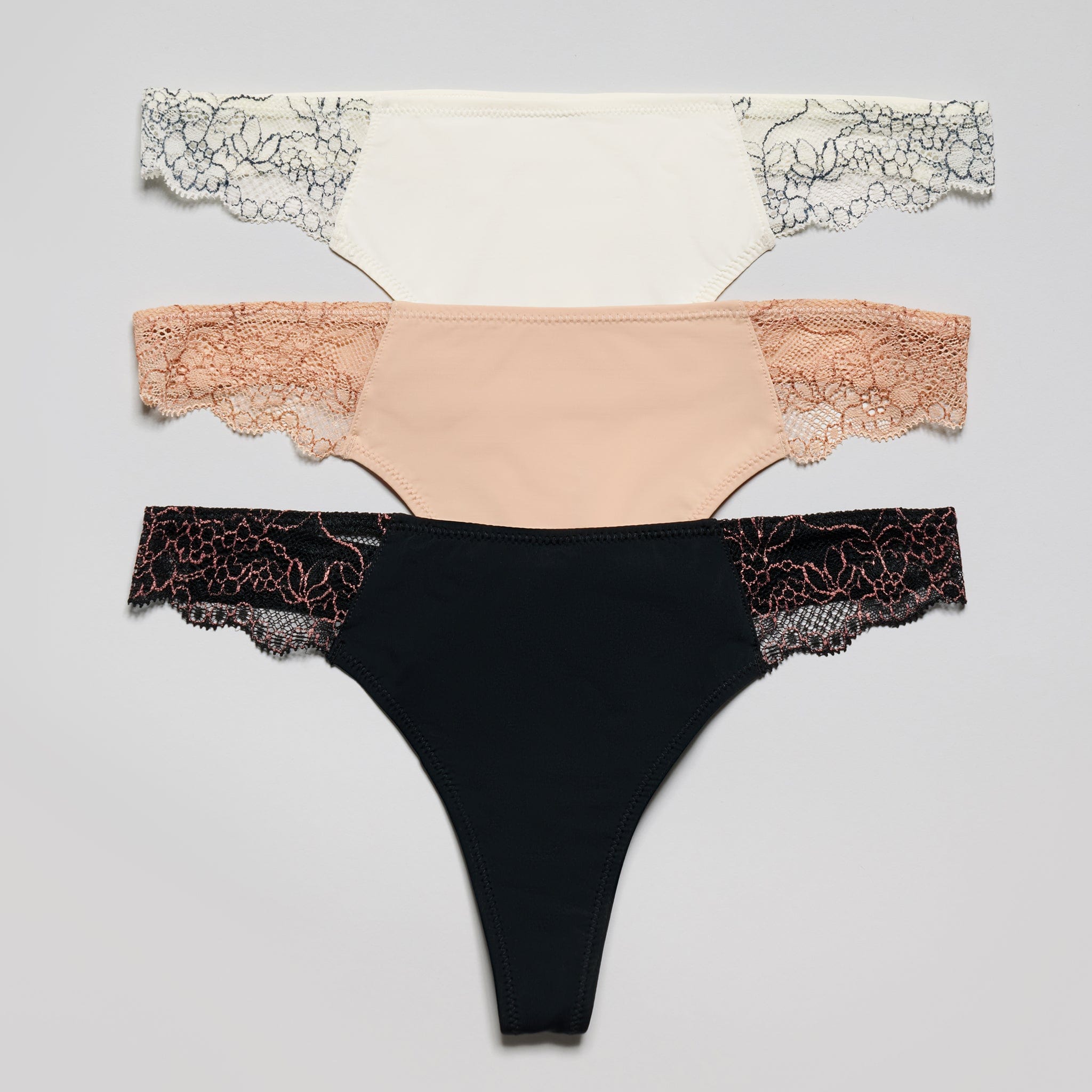 Under Smooth Lace Thong Ecru Two-Tone